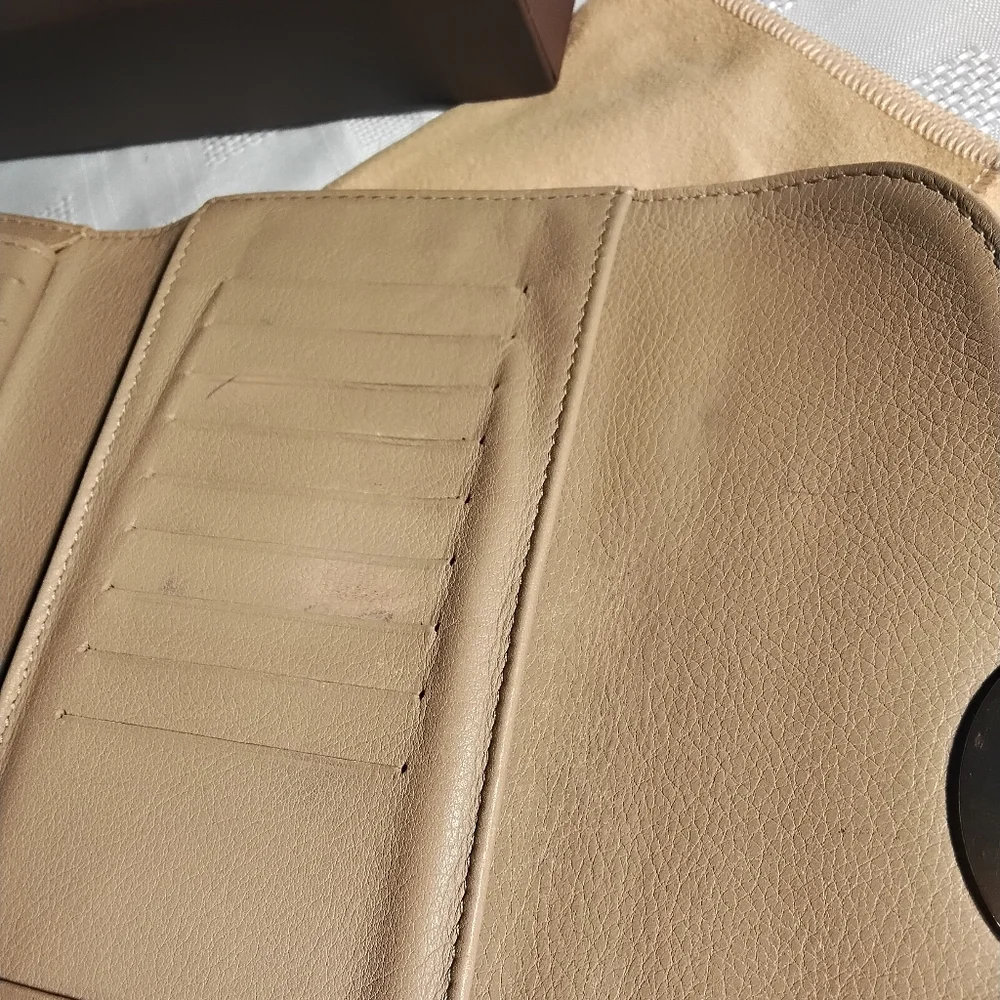 Louis Vuitton Amelia Mahina Wallet full inclusion with COA - Picture 9 of 16